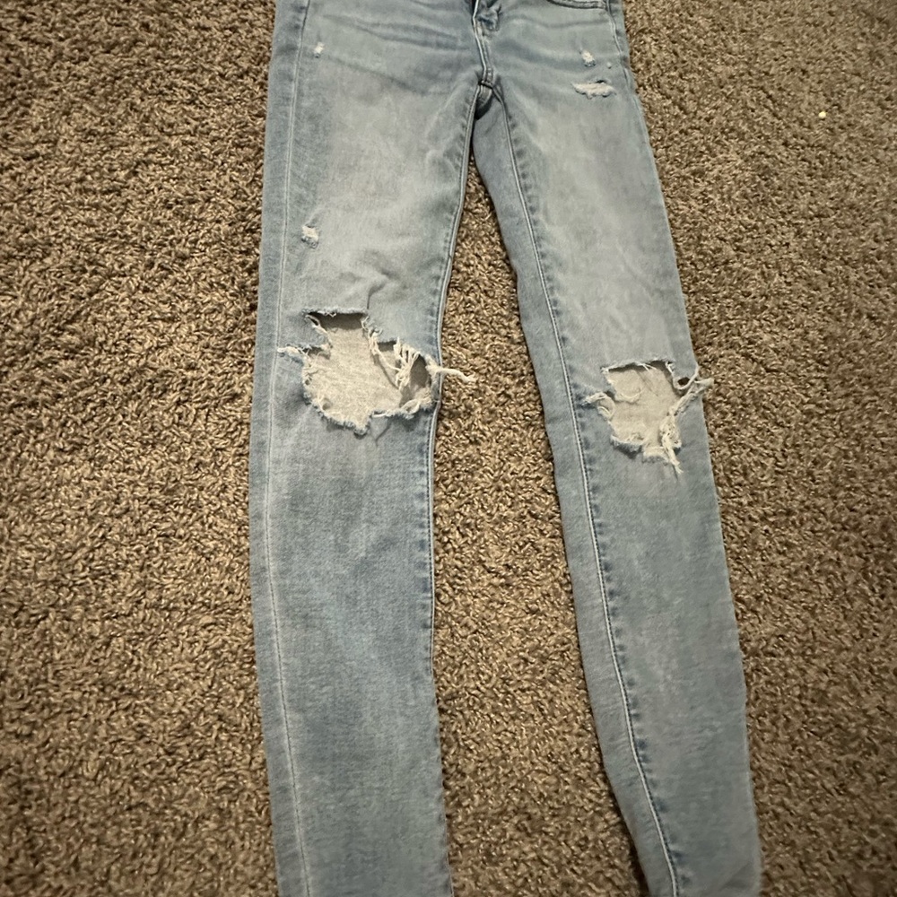 American Eagle By Payless Light Blue Distressed Skinny Jeans
